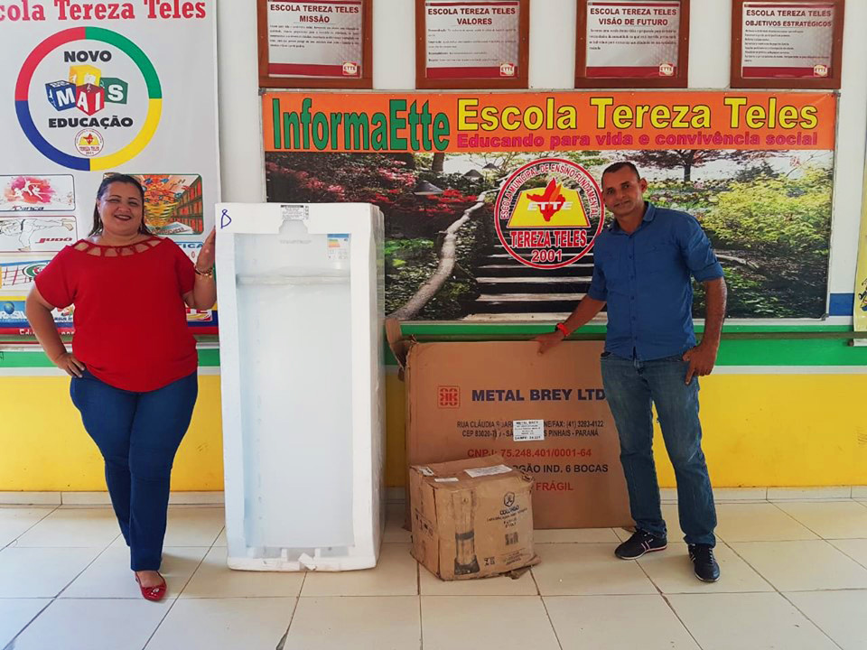 Prefeitura de Laranjal do Jari faz entrega de utensílios de cozinha para as escolas da zona urbana e rural.